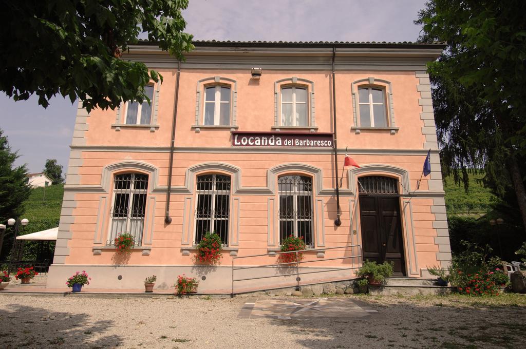 Locanda Del Barbaresco Alba  Exteriör bild