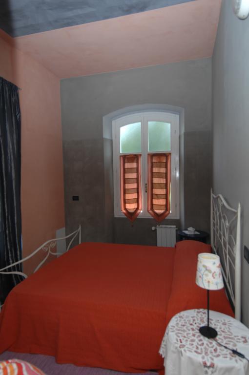Locanda Del Barbaresco Alba  Exteriör bild